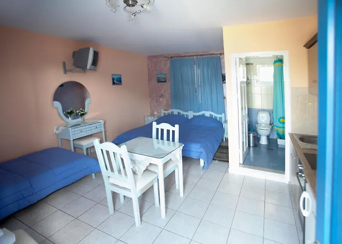 Maria\'S Studios